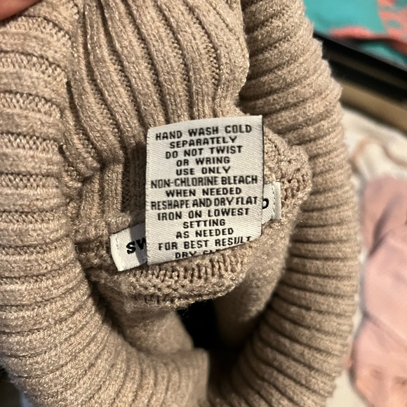 Fall sweater - Picture 6 of 9